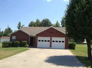 1203 N 22nd St, Paragould, AR 72450