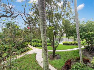 St Andrews Condo, Hollywood, FL 33025