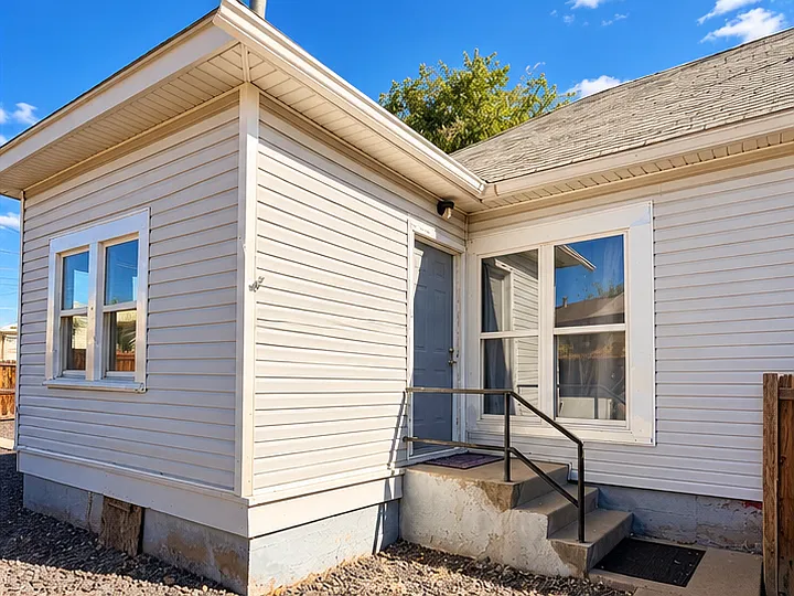 1224 Bunting Ave