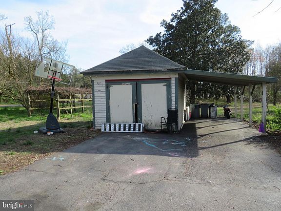 5th image of 26449 Mariners Rd