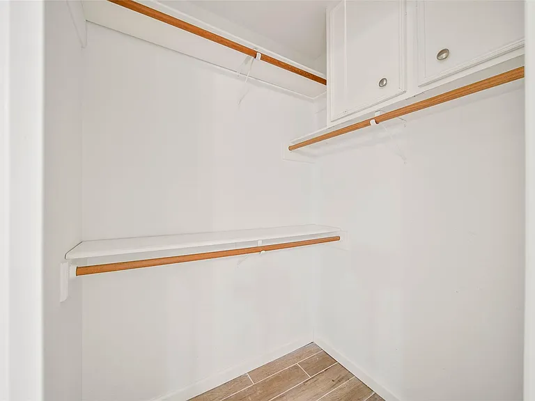 14719 Cedar Point Dr — Photo 23