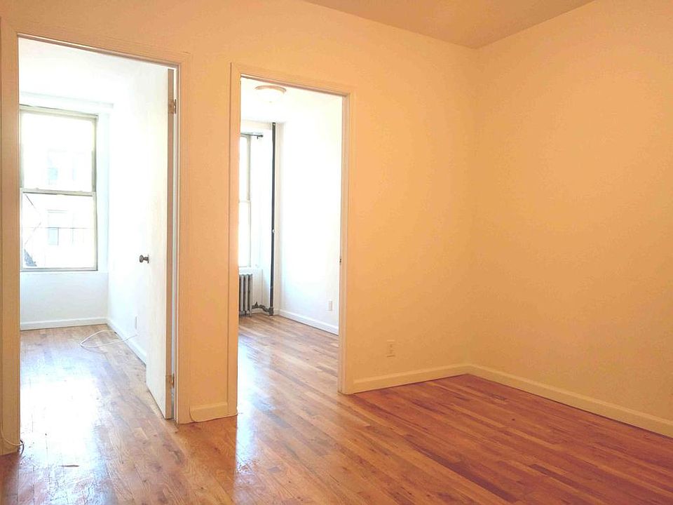 1st image of 124 Jefferson Ave APT 4R