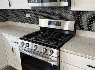 14 Ronan Ct, Lake In The Hills, IL 60156