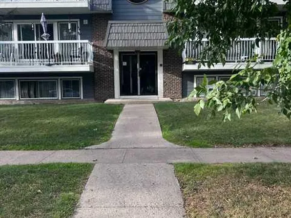 4814 SW 46th St #304, Red Deer, AB T4N 1N1