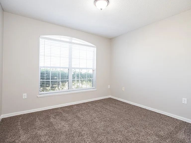 5470 Silver Thistle Ln — Photo 11
