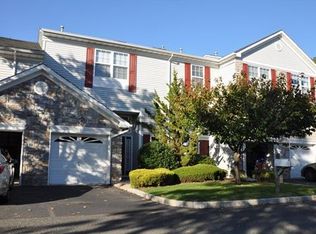 23 Harbor Bay Cir, Laurence Harbor, NJ 08879