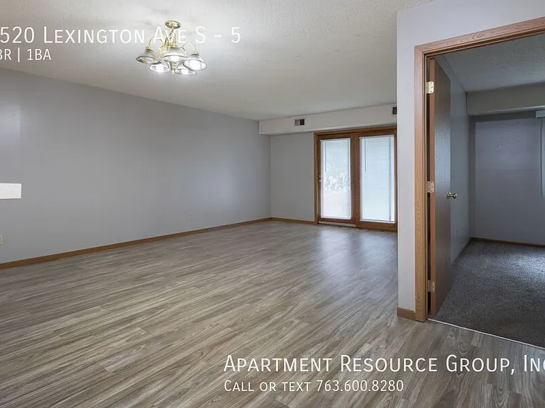 3520 Lexington Ave #5 — Photo 22