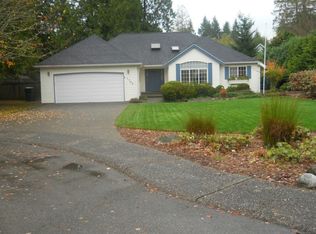 1762 Susan Pl NW, Bainbridge Island, WA 98110