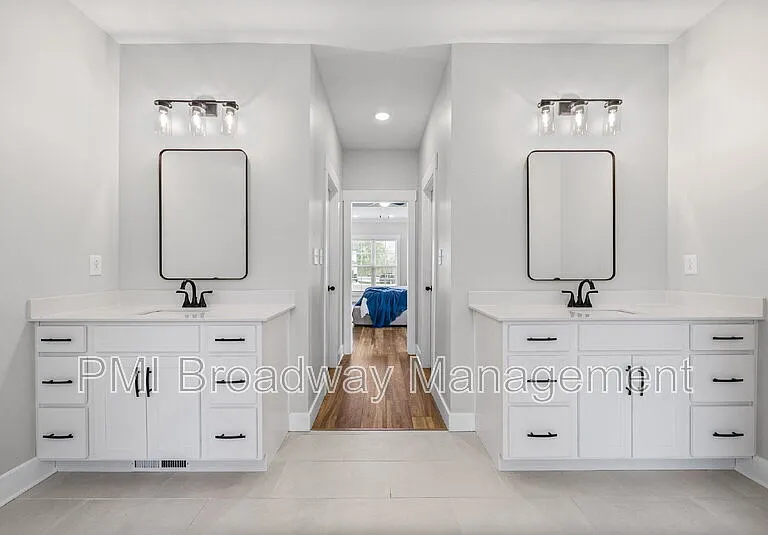 181 Sherlock Dr — Photo 11