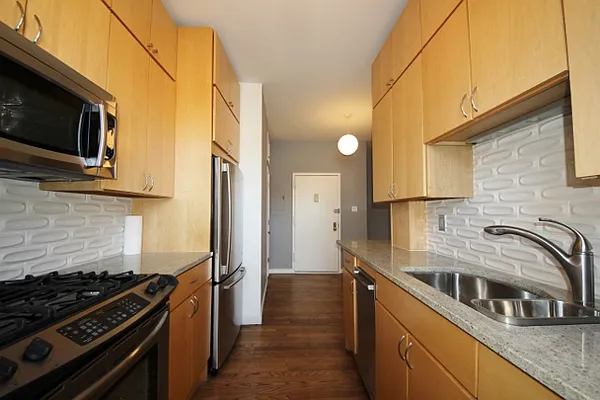 Rented by Andrew J. Markowitz Real Estate, LLC  | media 15