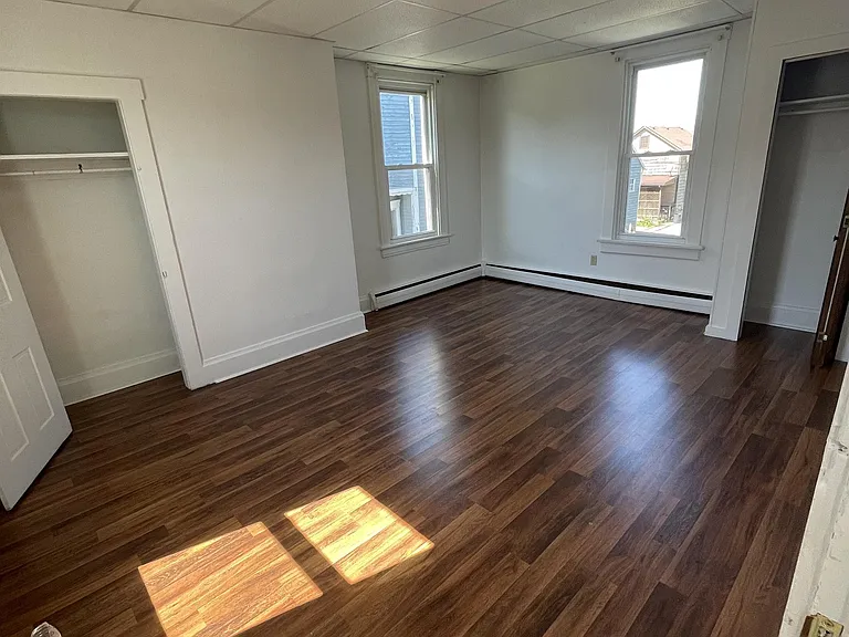 429 Oakland Ave #2 — Photo 2
