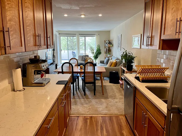 500 Mohawk Dr #409 — Photo 5