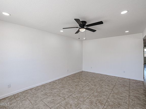 5th image of 7201 W MEADOWBROOK Avenue