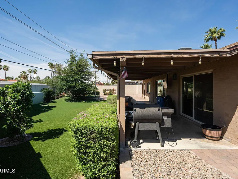 5161 E Beck Ln — Photo 15