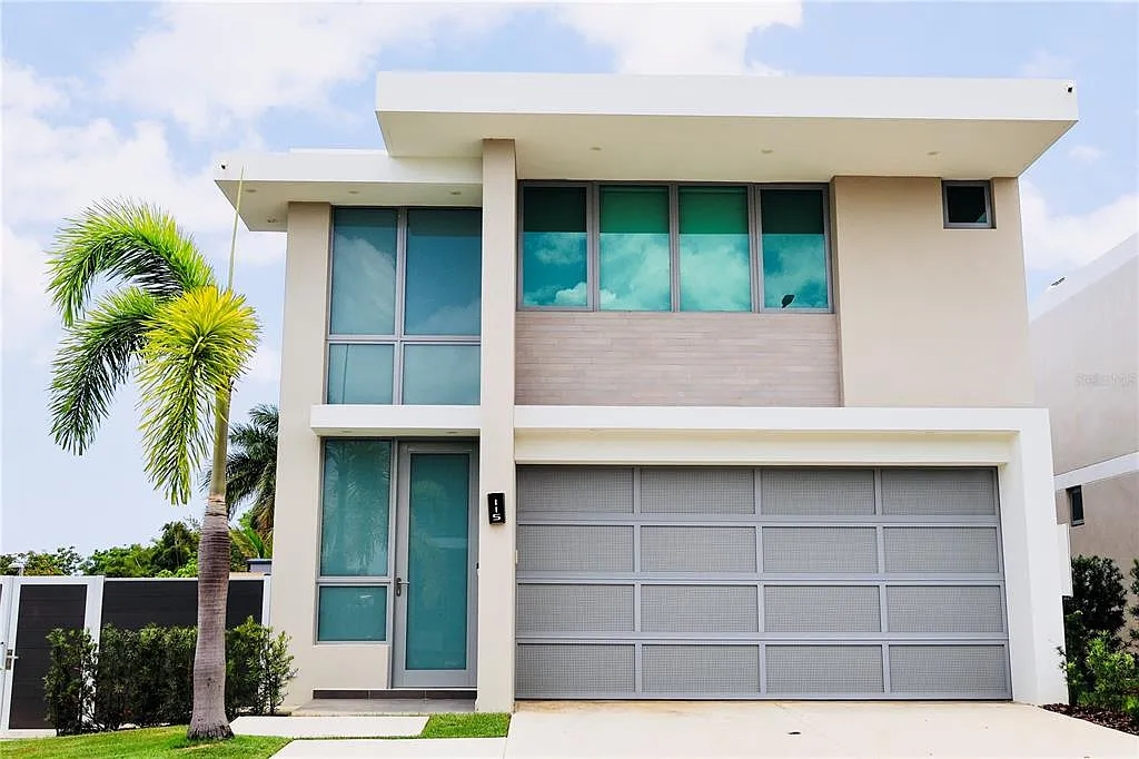 3 bed, 2.5 bath, 2750 sqft, $6,850 — Photo 1