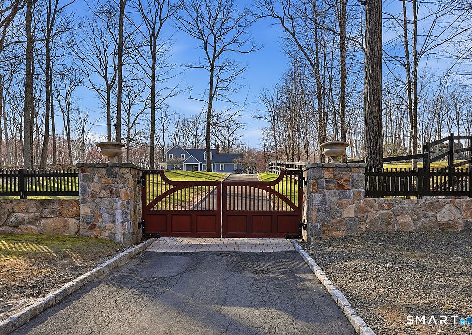 1st image of 21 Split Rock Road
