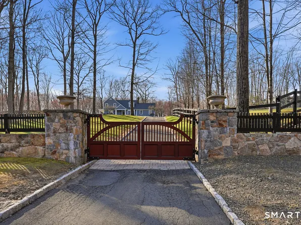 21 Split Rock Road, Newtown, CT 06470