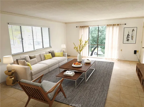 925 Avenue Majorca #O, Laguna Woods, CA 92637