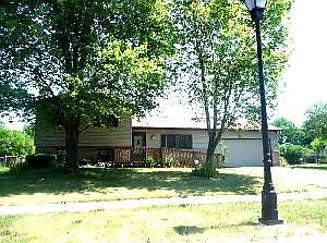 5th image of 3690 Holly St