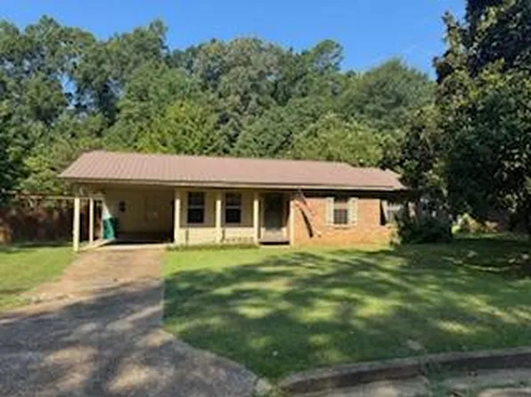 1240 Westview Cv, Grenada, MS 38901