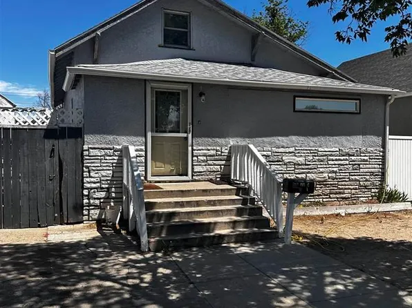 2117 Avenue C, Scottsbluff, NE 69361