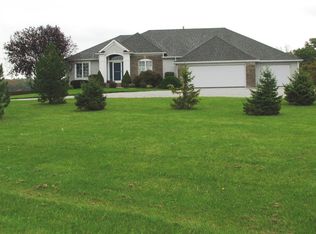 12326 W Yoder Rd, Roanoke, IN 46783