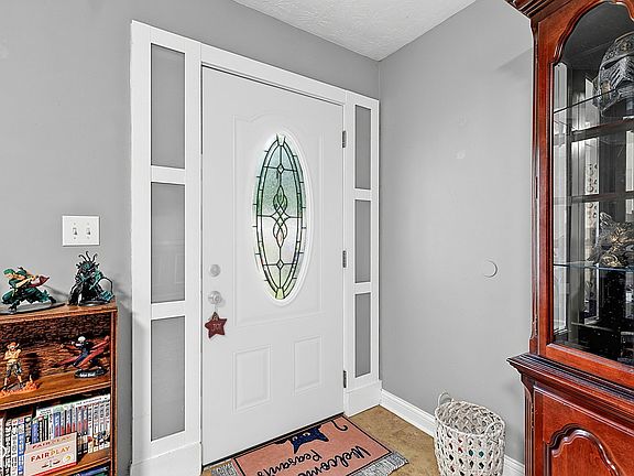 5th image of 3701 Richelieu Rd
