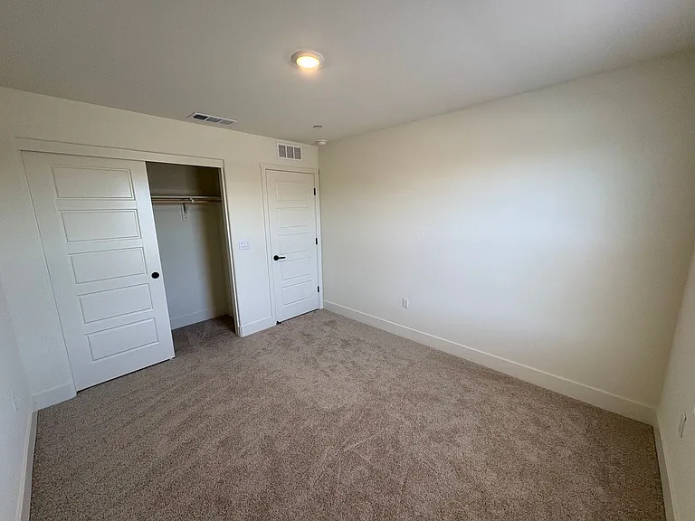 4005 W Babcock Ave — Photo 27