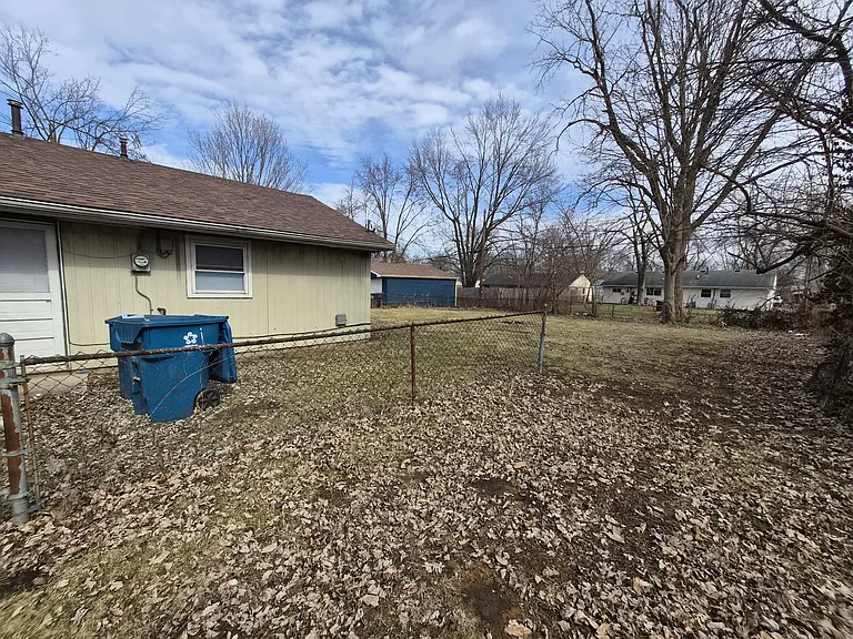 3525 Luewan Ct — Photo 3