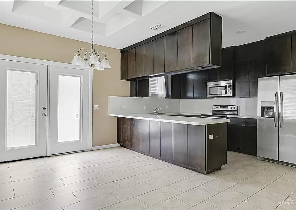 2212 N Mojave