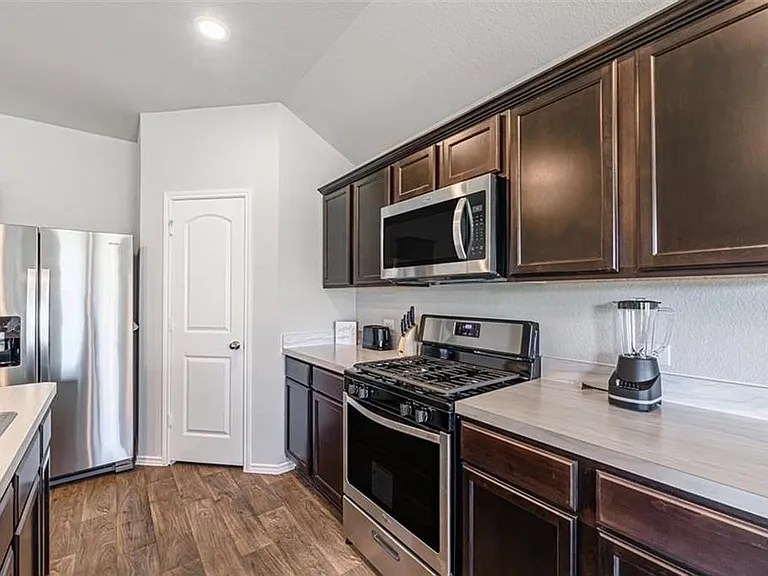 5126 Moravia Ln — Photo 22