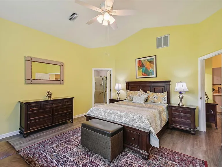 12728 Flamingo Pkwy — Photo 32