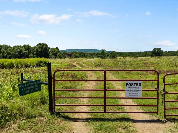 393 Franklin, Saint Jo, TX 76265