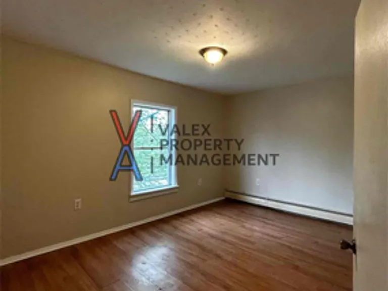 121 Dundaff St — Photo 7