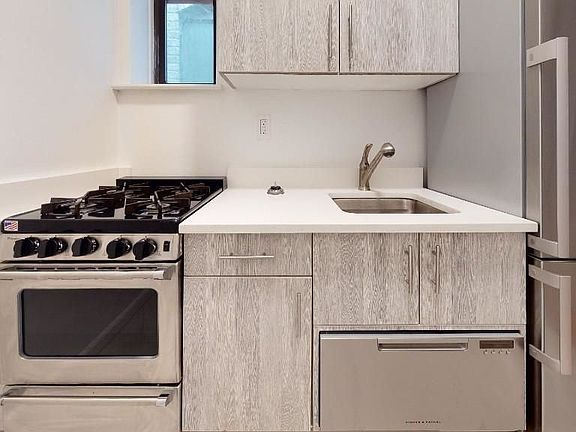 3rd image of 337 E 90th St #5A