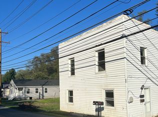 557 S Church St #A, Marion, VA 24354