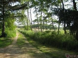 3385 W Britton Rd, Burbank, OH 44214