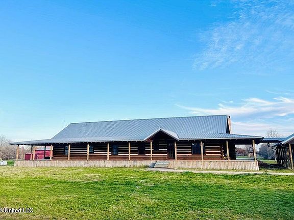 3rd image of 299 Highway 569