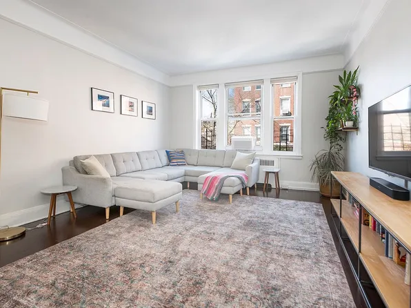 35-53 77th St #2C, Queens, NY 11372
