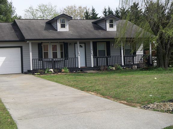 2nd image of 3141 Valemont Dr