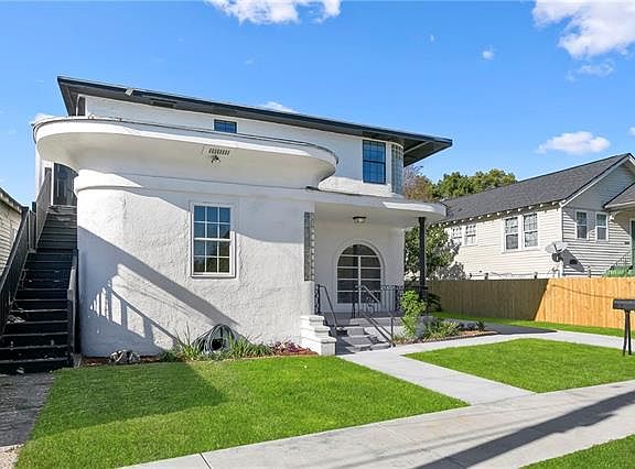 3rd image of 2908 Audubon St #2A
