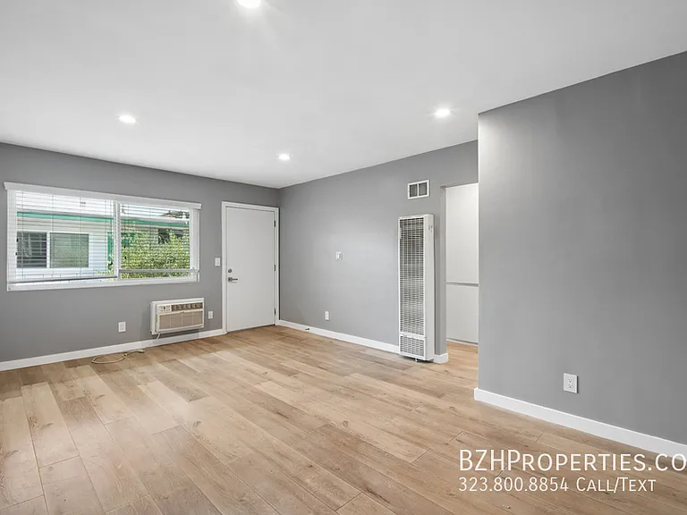 252 S New Hampshire Ave — Photo 28