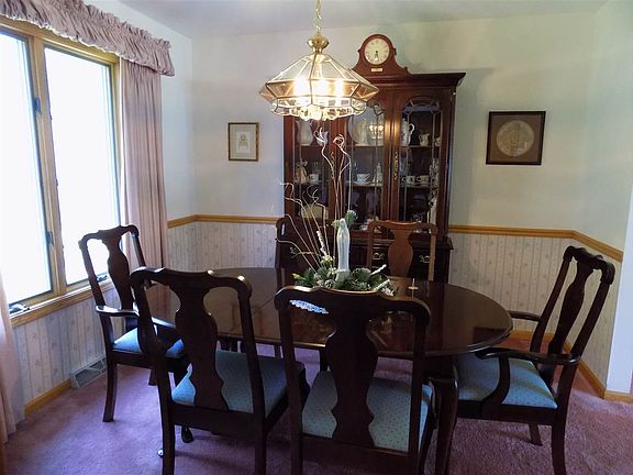 4th image of 1516 Evergreen Pl