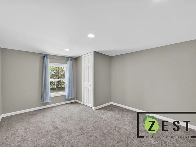 11726 Deering St — Photo 14