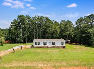500 Yates Ln, Bowdon, GA 30108