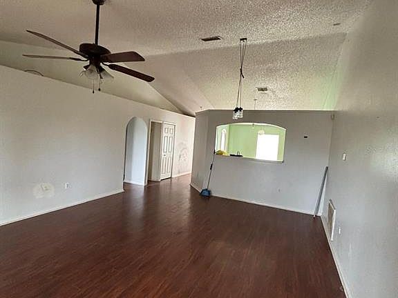 5th image of 8221 Normandy Dr