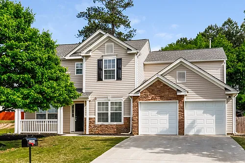1304 Ivey Pointe Dr Photo 1