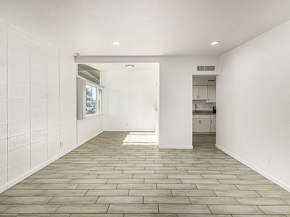 4th image of 6708 E Cheery Lynn Rd #C