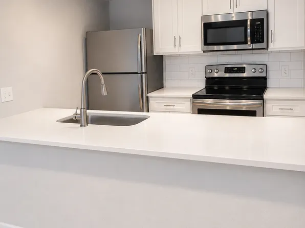 Papago View Apartments, 3710 E McDowell Rd #0483ff382, Phoenix, AZ 85008