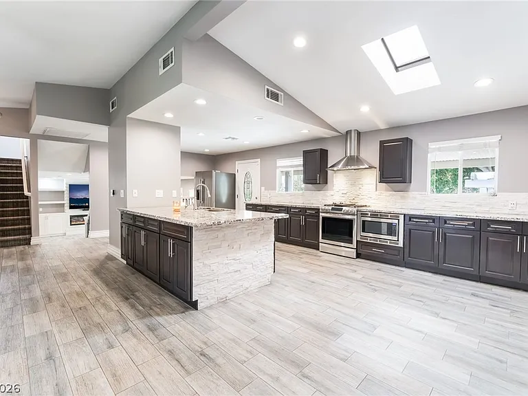 7425 Copper Crown Ct — Photo 11